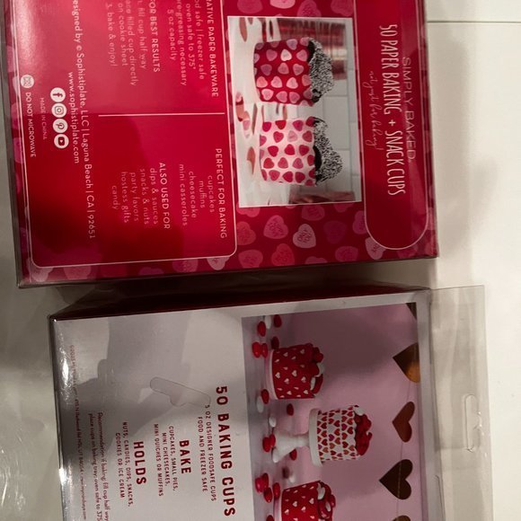 Cupcakes or Baking Cups for Small Cakes (100/Heart-Themed)(new) (party supplies) - Picture 8 of 14